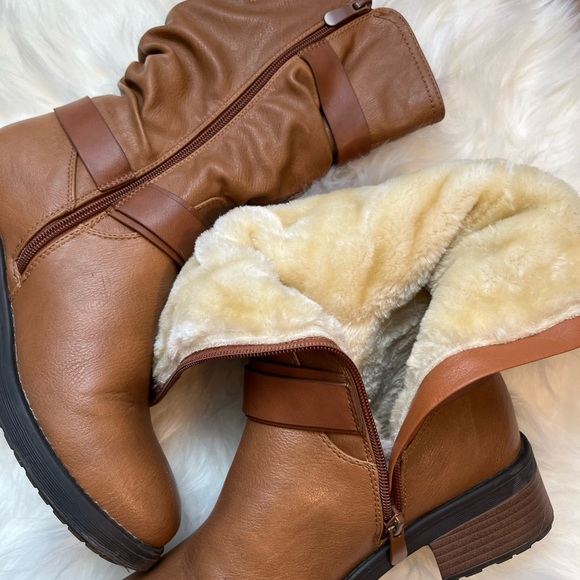 Dream Pairs winter boots!!! - Picture 2 of 6